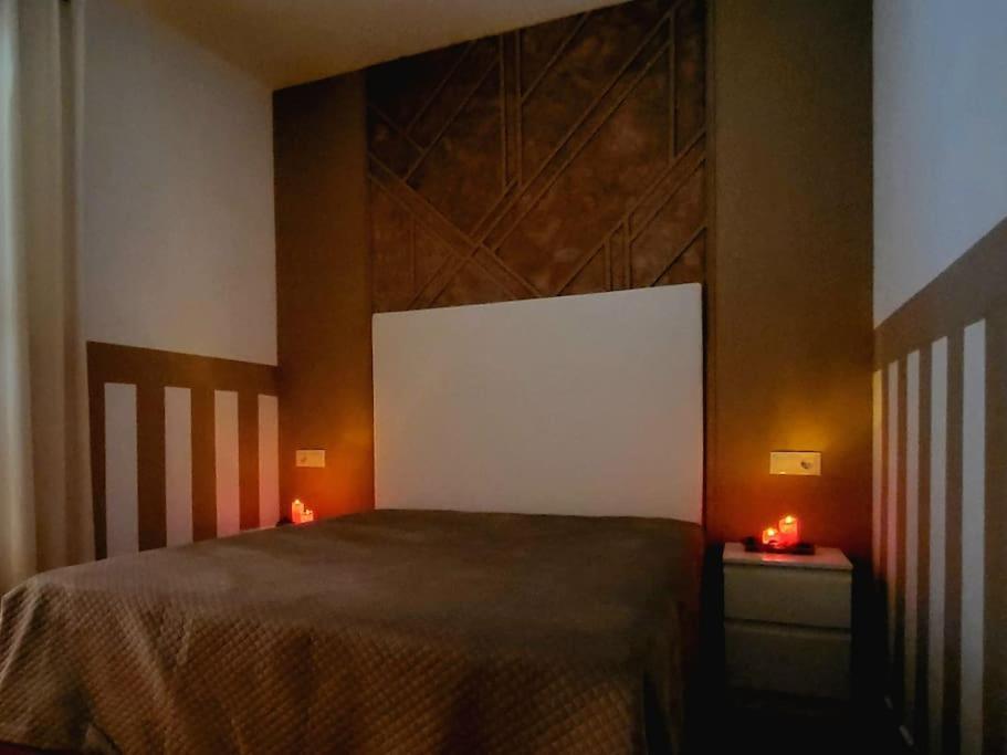 Flamenco, Apartamento Exclusivo De Dos Habitaciones En El Pleno Del Casco Antiguo, Alicante, Playa, Centro Historico, Rambla Esterno foto