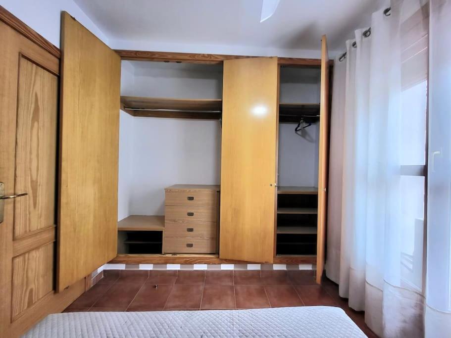 Flamenco, Apartamento Exclusivo De Dos Habitaciones En El Pleno Del Casco Antiguo, Alicante, Playa, Centro Historico, Rambla Esterno foto