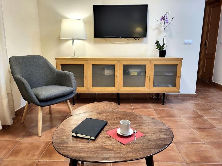 Flamenco, Apartamento Exclusivo De Dos Habitaciones En El Pleno Del Casco Antiguo, Alicante, Playa, Centro Historico, Rambla Esterno foto