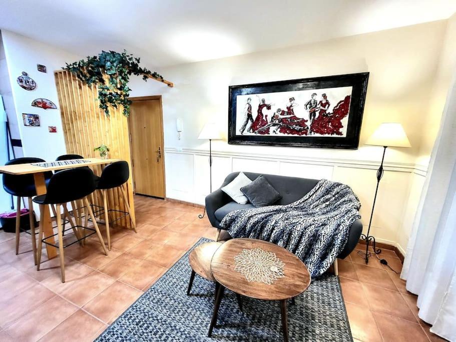 Flamenco, Apartamento Exclusivo De Dos Habitaciones En El Pleno Del Casco Antiguo, Alicante, Playa, Centro Historico, Rambla Esterno foto