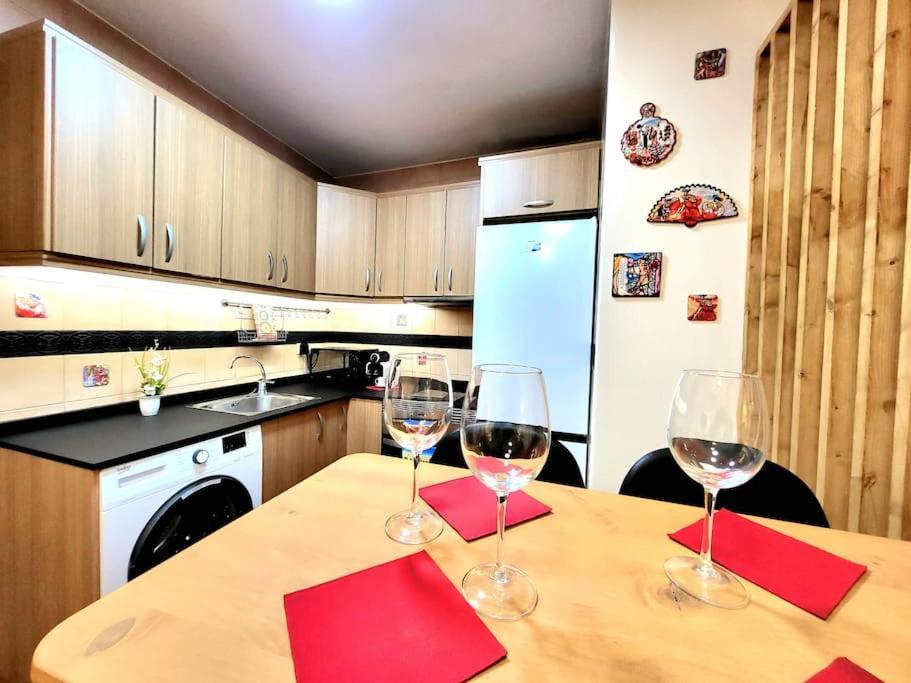 Flamenco, Apartamento Exclusivo De Dos Habitaciones En El Pleno Del Casco Antiguo, Alicante, Playa, Centro Historico, Rambla Esterno foto