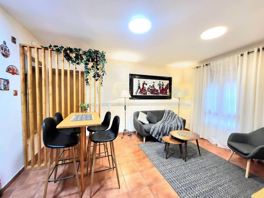 Flamenco, Apartamento Exclusivo De Dos Habitaciones En El Pleno Del Casco Antiguo, Alicante, Playa, Centro Historico, Rambla Esterno foto